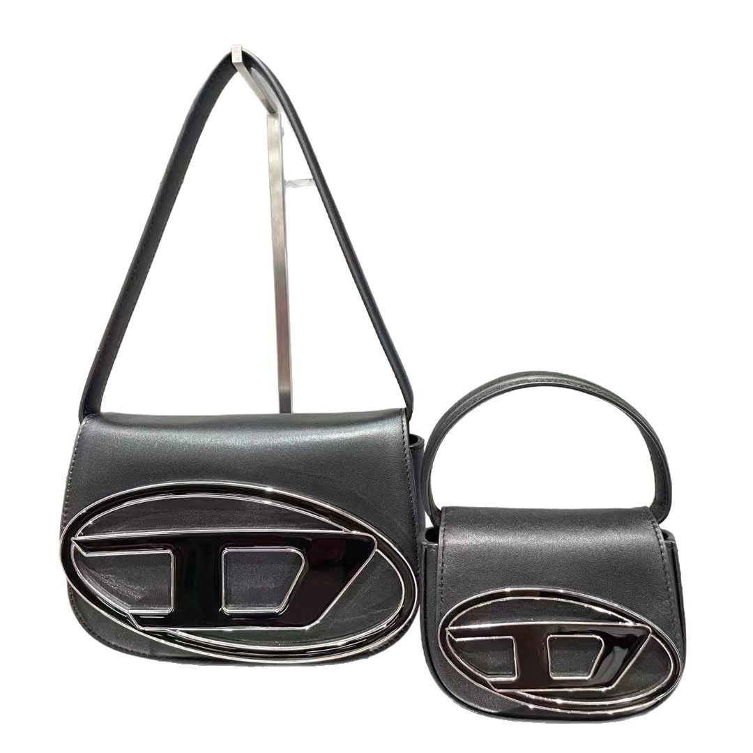 2 Boyutta Siyah Yıpranmış Kot  - Saddle Bag Distressed incelemesi ve fiyatı